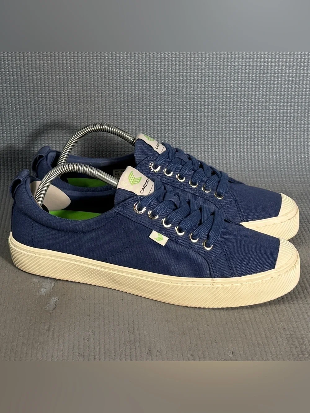CARIUMA OCA LOW Bright Pantone Classic Blue Sneakers Women’s Size 10
